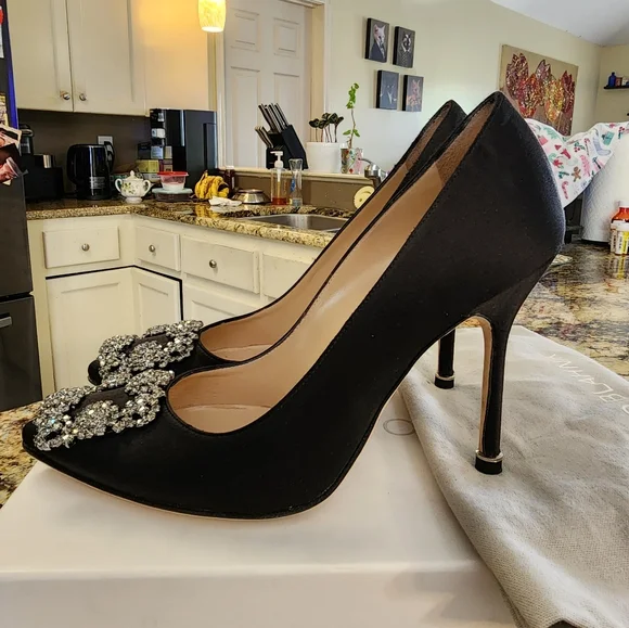 Manolo Blahnik Hangisi 105 black size 36 - Picture 5 of 8